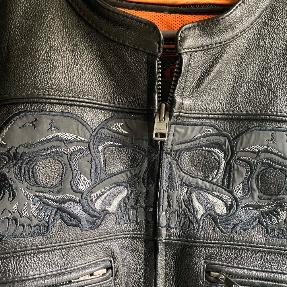 First Classic Leather Motorcycle BikerJacket Skulls - Picture 2 of 13